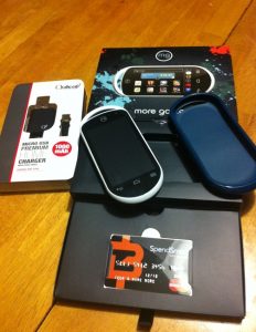 play mg with charger and protective case