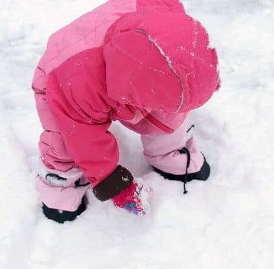 keeping kids entertained in winter