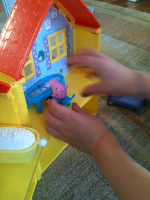 peppa pig house playing