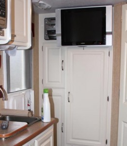 RV TV Stereo amenities