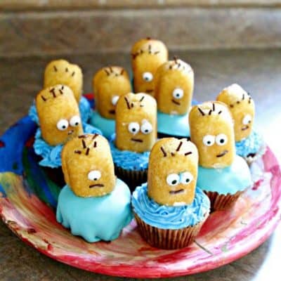 despicable-me-minion-cupcakes-surprise-ingredient