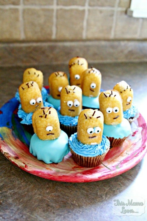 despicable-me-minion-cupcakes-surprise-ingredient