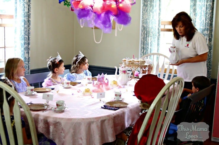 princess-teaparty-serving