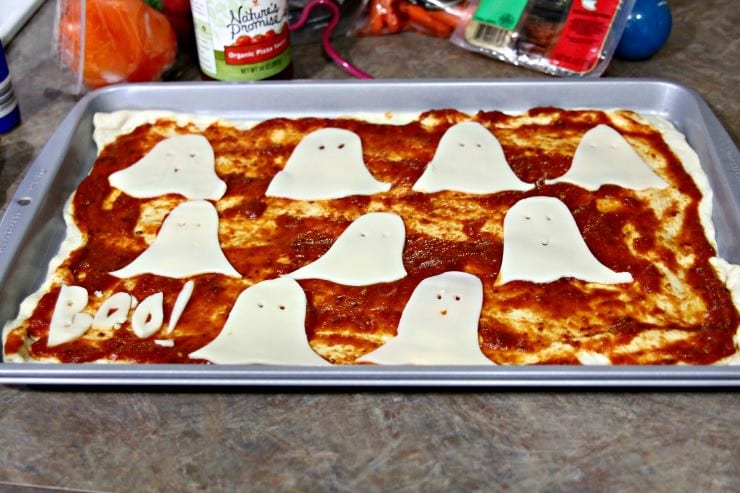 ghost-pizza-before-cooking