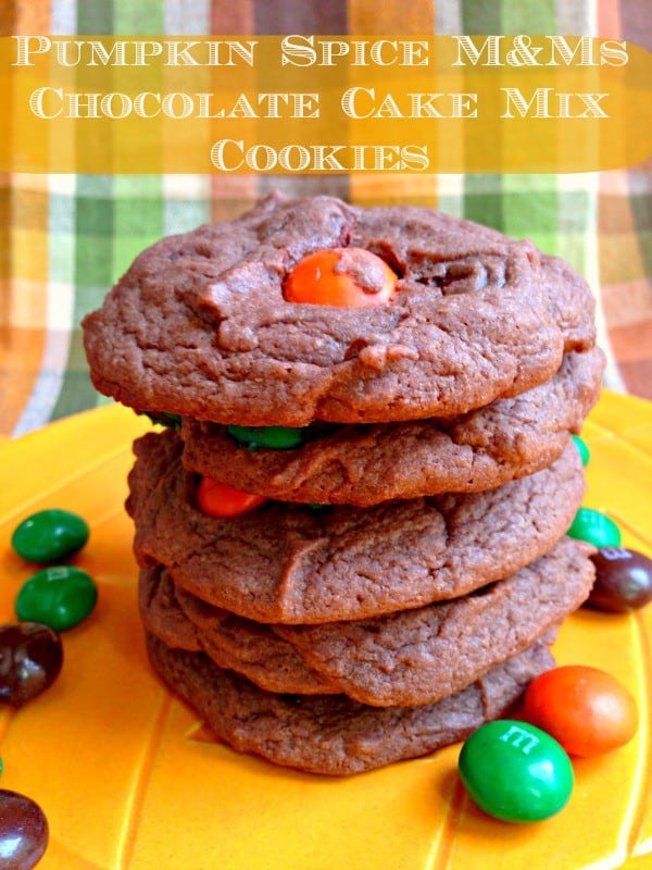 Pumpkin-spice-mm-chocolate-cookies