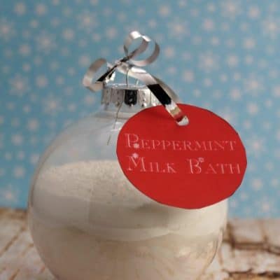 DIY Gift Idea: Peppermint Milk Bath Recipe