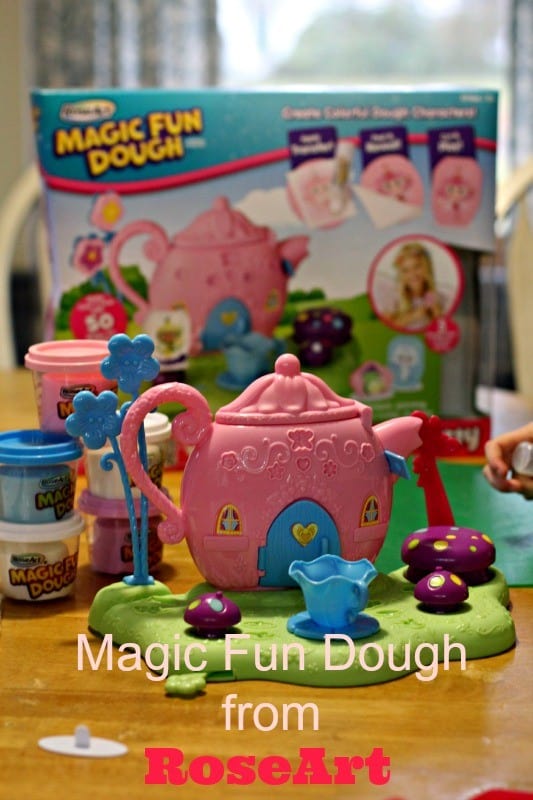 preschool-gift-idea-magic-fun-dough-roseart