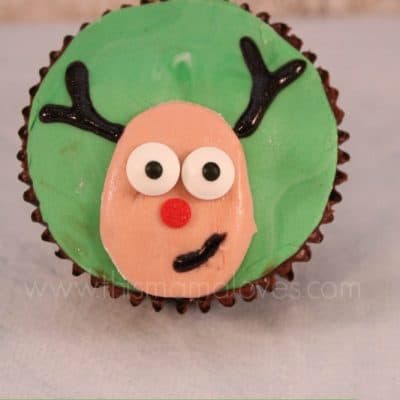 Holiday Treat Recipes: Rudolph Cupcakes and Fondant #Recipe