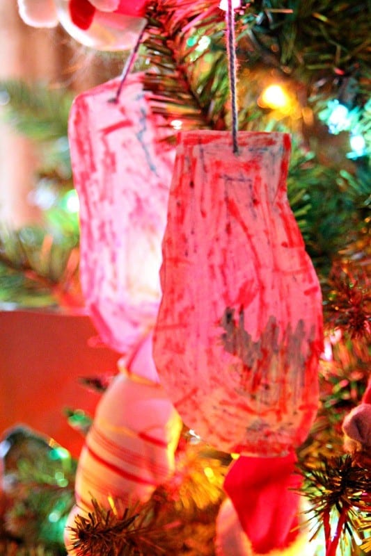 paper-mittens-ornament