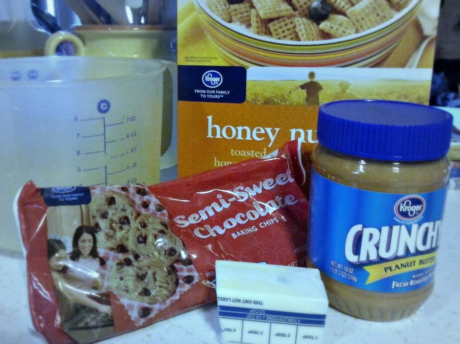 GLUTEN FREE PUPPY CHOW SNACK MIX This Mama Loves