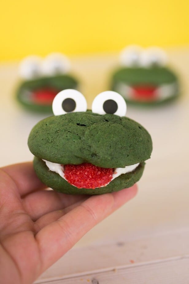 Kermit Whoopie Pies-13