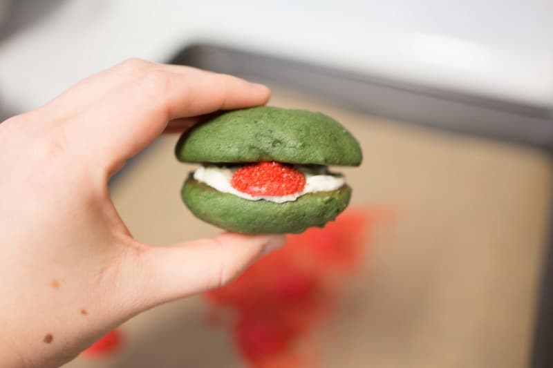 Kermit Whoopie Pies-8