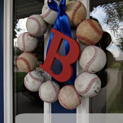 Baseball Decor – DIY Baseball Wreath