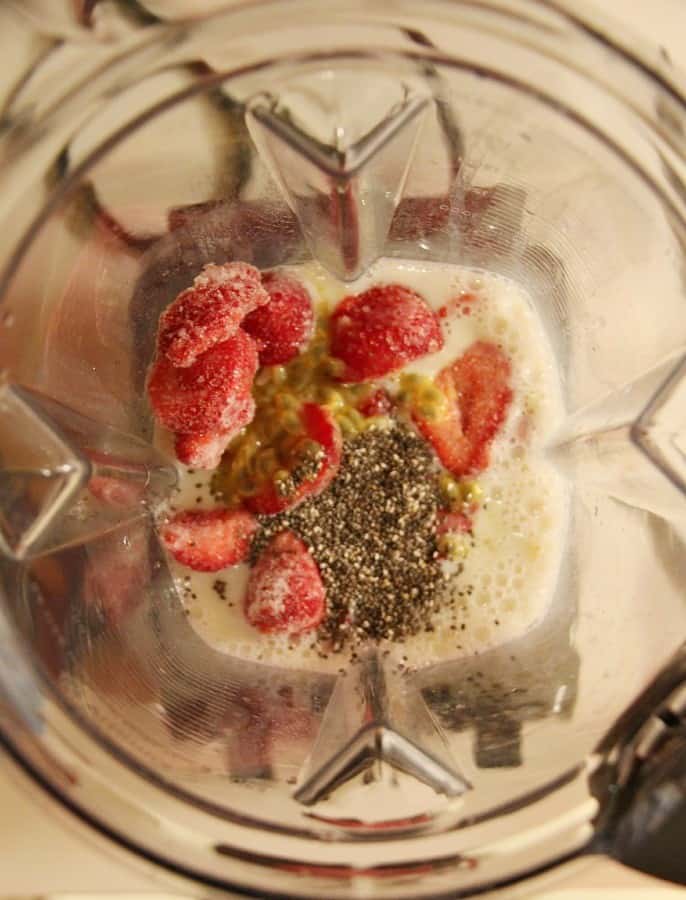 Process Strawberry Passionfruit Chia Smoothie