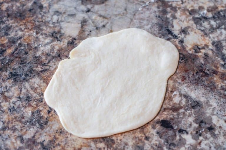 Easy Weeknight Dinner Idea Cheesy Chili Bombs This Mama Loves