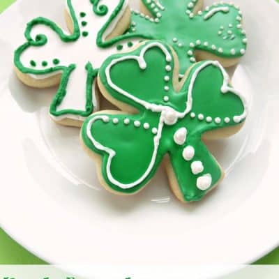 How to Decorate Shamrock Sugar Cookies