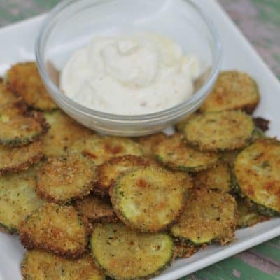 Easy {Oven Baked} Parmesan Zucchini Chips to try right now