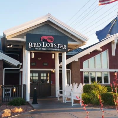 Celebrate Life’s #Lobsterworthy Moments With Red Lobster