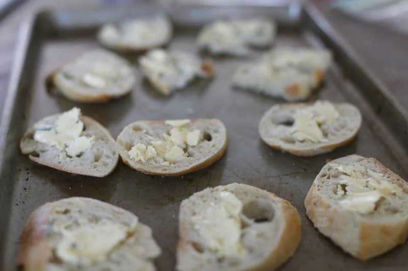 herb-butter-crostini