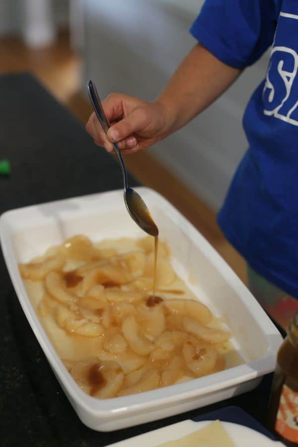 Apple Pie Lasagna - This Mama Loves