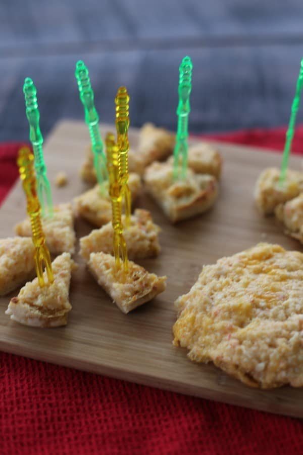 Easy Holiday Appetizer Recipe: Crabbies | This Mama Loves