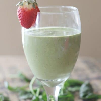 Kiwi Strawberry Smoothie Recipe with Spinach & Cottage Cheese