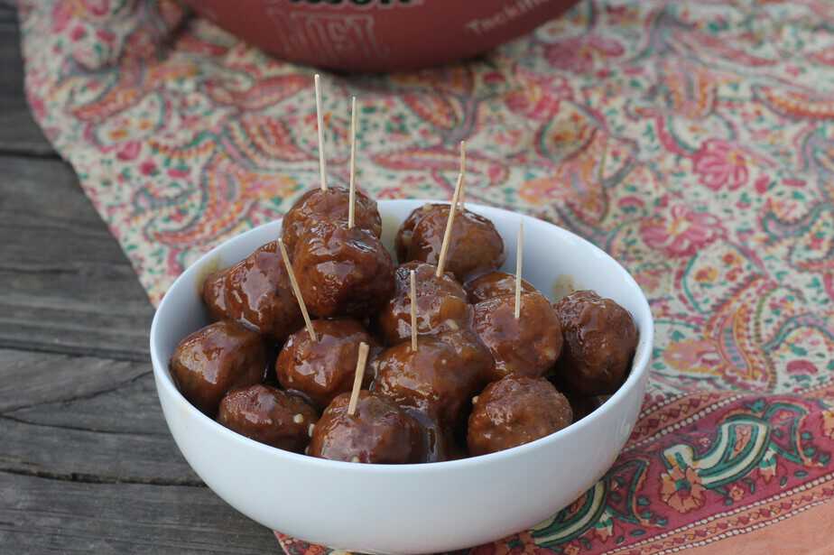 Semi-homemade chipotle pineapple meatball recipe- This Mama Loves