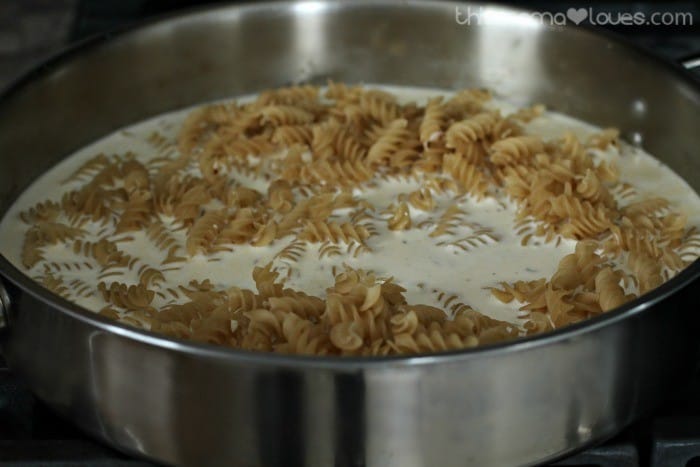 One Pot Chicken Fajita Pasta