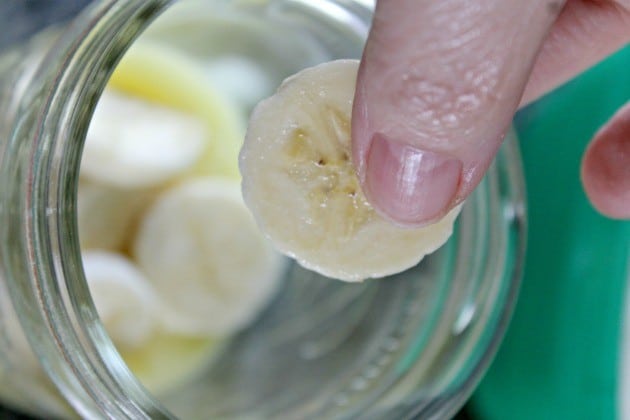 Layered Banana Pudding In A Jar bananas