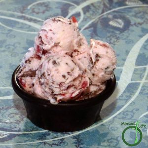 chocolate-pomegranate-ice-cream