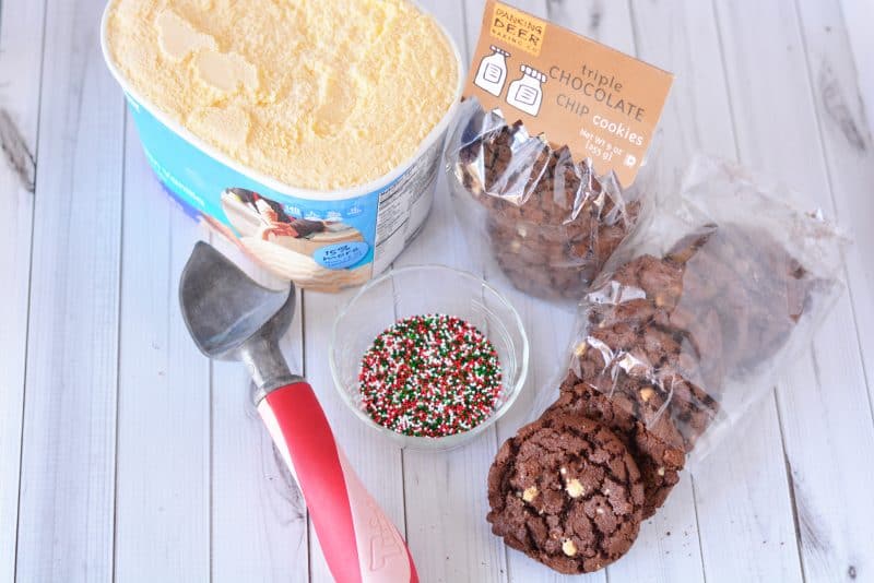 Easy Ice Cream Cookie Sandwiches from This Mama Loves