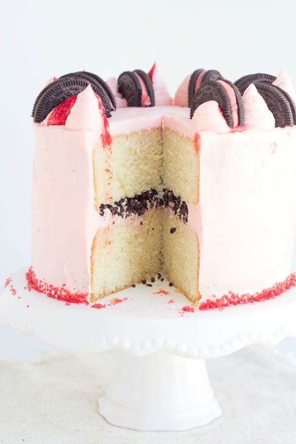 peppermint-oreo-crunch-cake-from-cookie-dough-and-oven-mitt