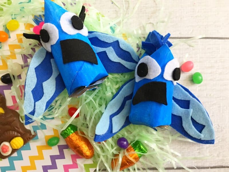 Blu and Jewel Craft Idea Easter Poppers from This Mama Loves