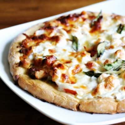 Chicken Pesto Pizza Recipe from This Mama Loves