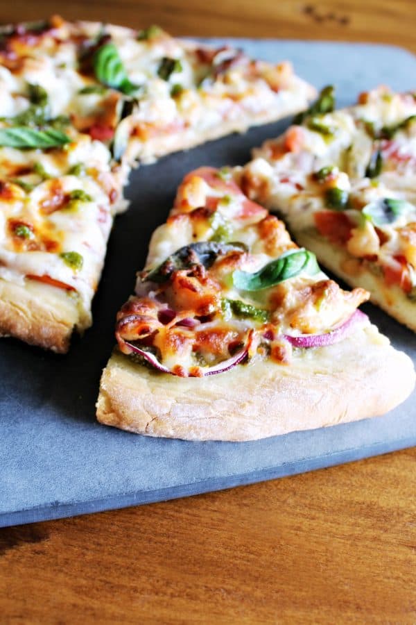 Chicken Pesto Pizza Recipe from This Mama Loves