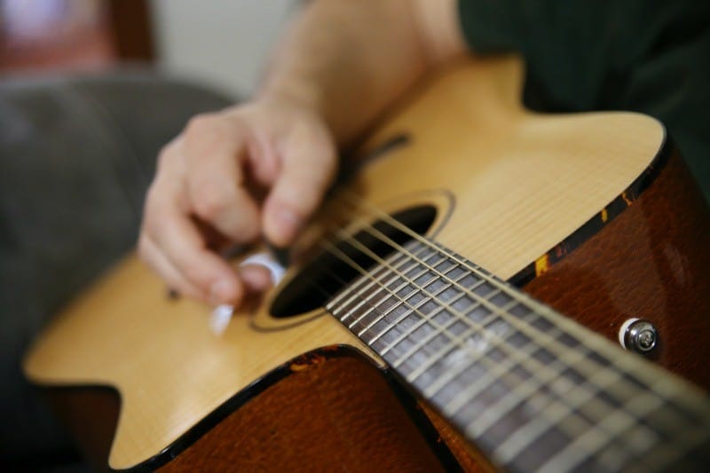 Experience Gift Idea for Kids: Guitar Lessons