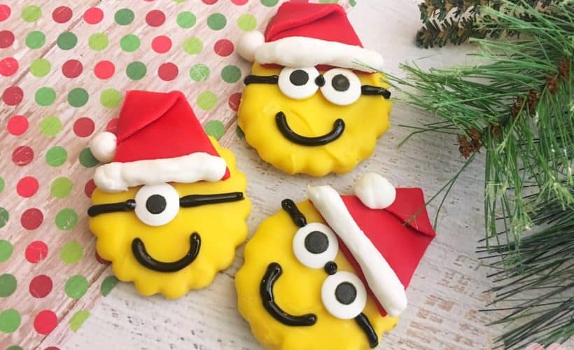How to make minions christmas cookies from this mama loves blog