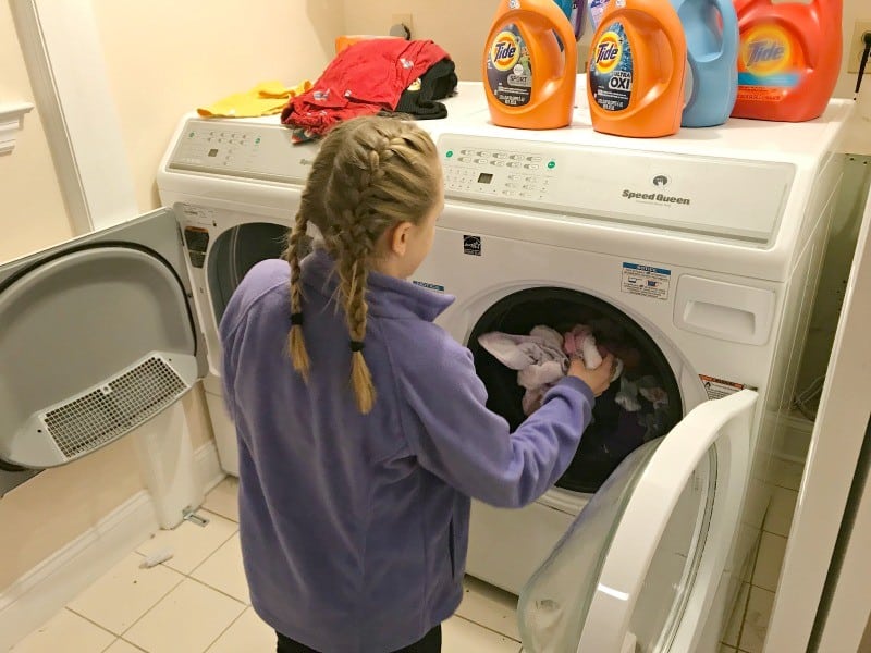 kids-laundry-12 year old helps with laundry