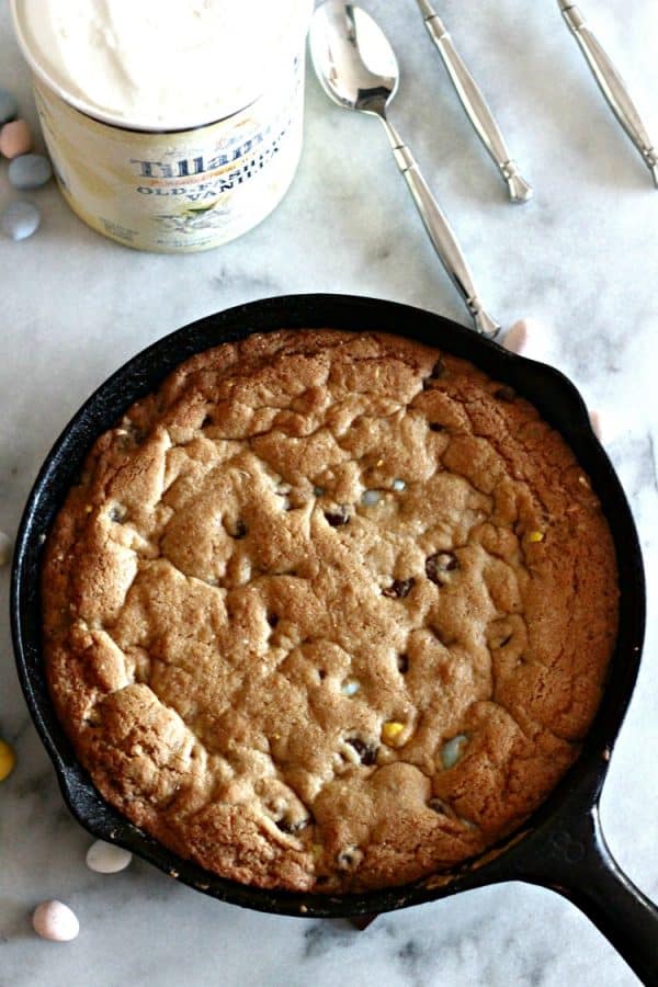 Deep Dish Chocolate Chip Cookie with Mini Eggs from Sparkle Living Blog