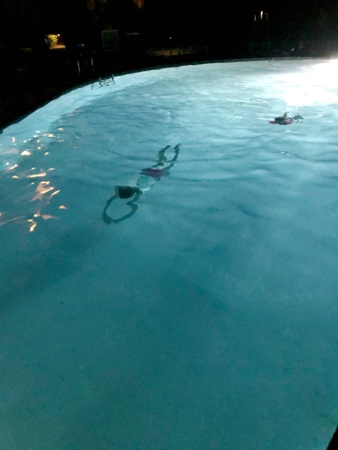 family resort outer banks- sanderling resort family pool at night