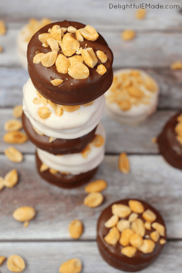 Chocolate Dipped Ritz Cracker Cookies from Delightful E Made