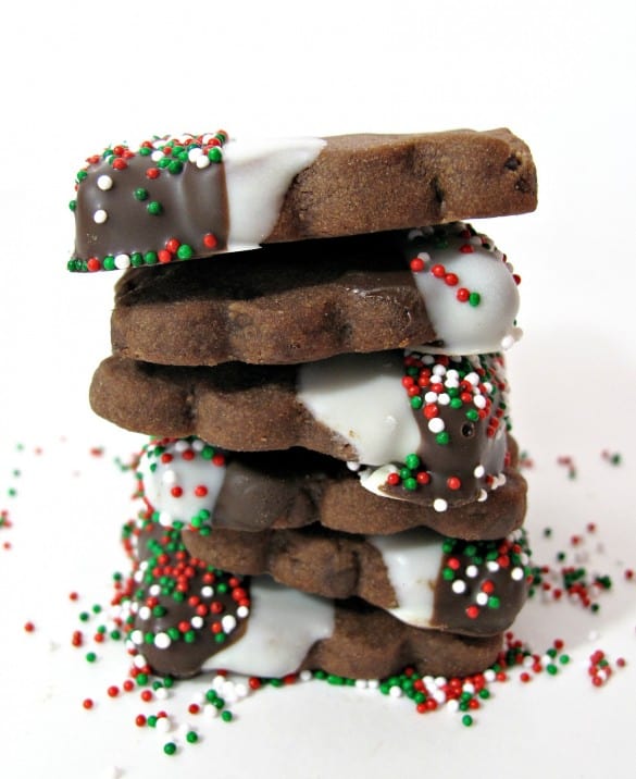 https://www.thismamaloves.com/wp-content/uploads/2018/12/Double-Dipped-Chocolate-Shortbread-Cookies-from-The-Monday-Box.jpg