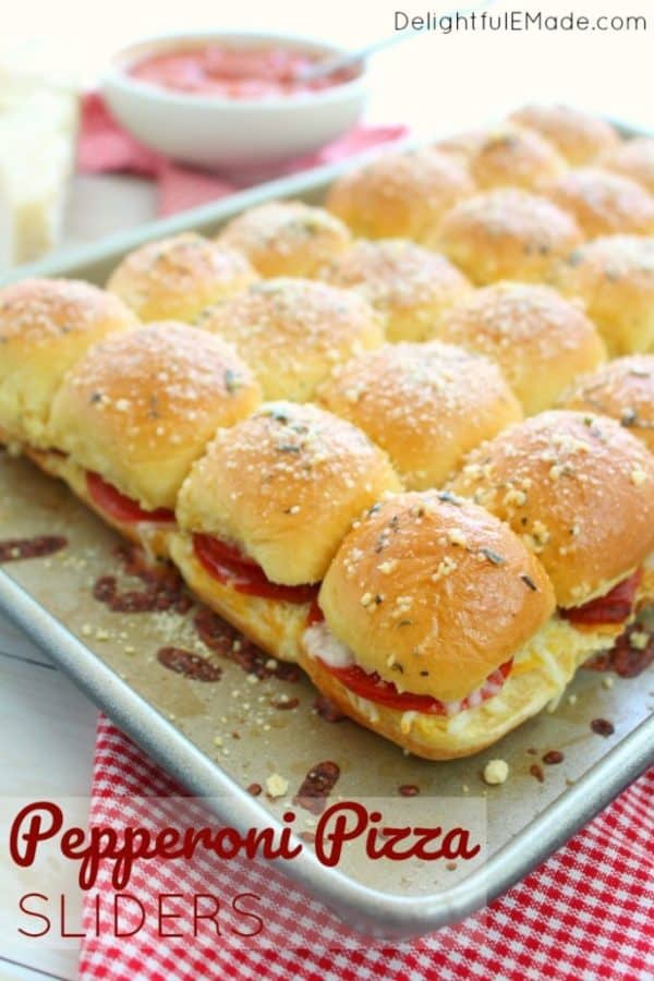 Pepperoni Pizza Sliders from Delightful E Made