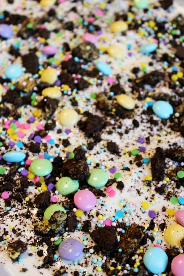 Easter Oreo Bark ready to set