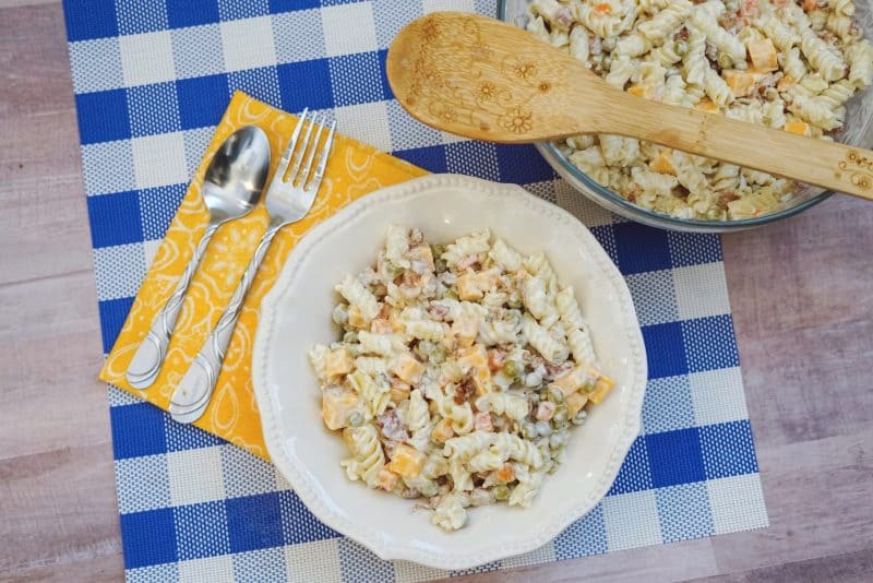 Bacon Ranch Pasta Salad Recipe from This Mama Loves