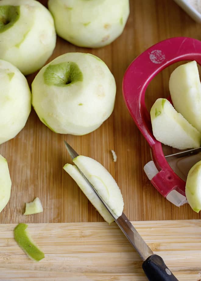 how thick to cut apples for apple crisp