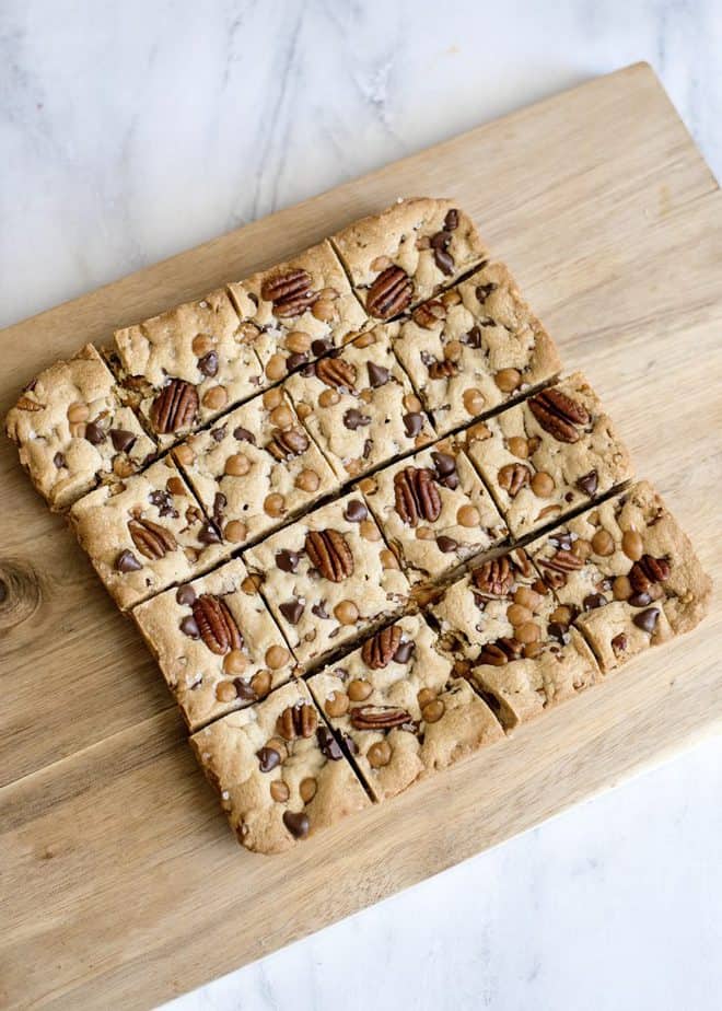 Caramel Pecan Cookie Bars