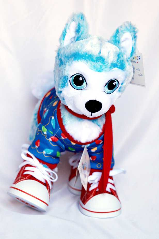 blue husky pup build a bear with holiday accessories 