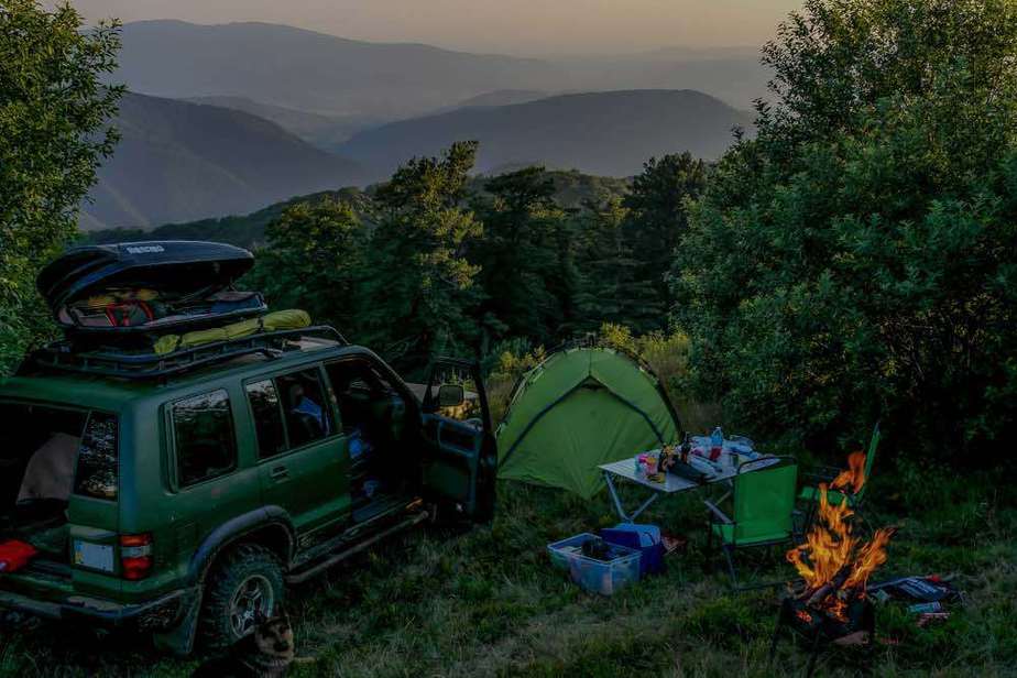 Car-Camping-in-the-Woods via beyondthetent