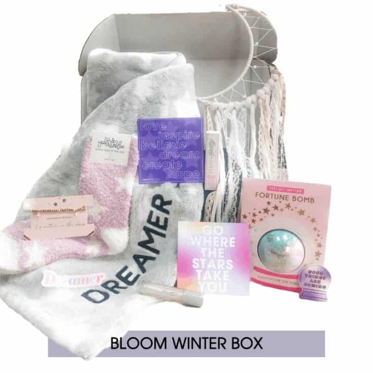 strong selfie positive subscriptiobn box for girls